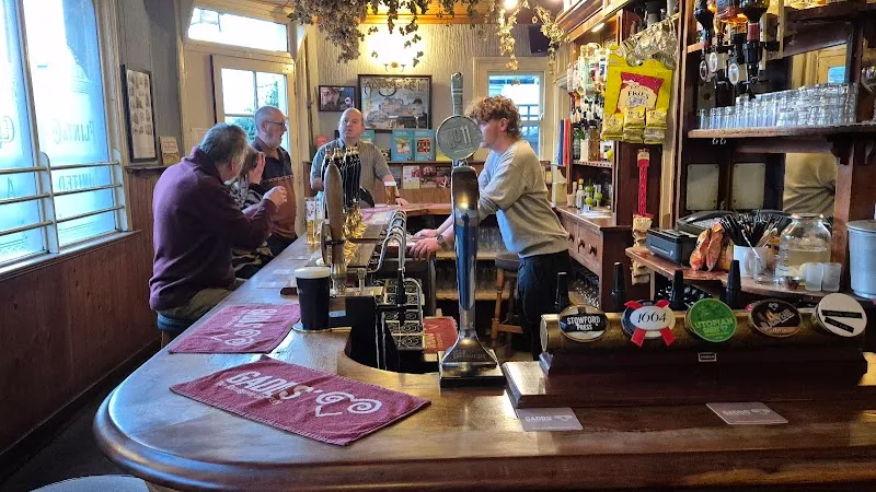 Montefiore Arms
