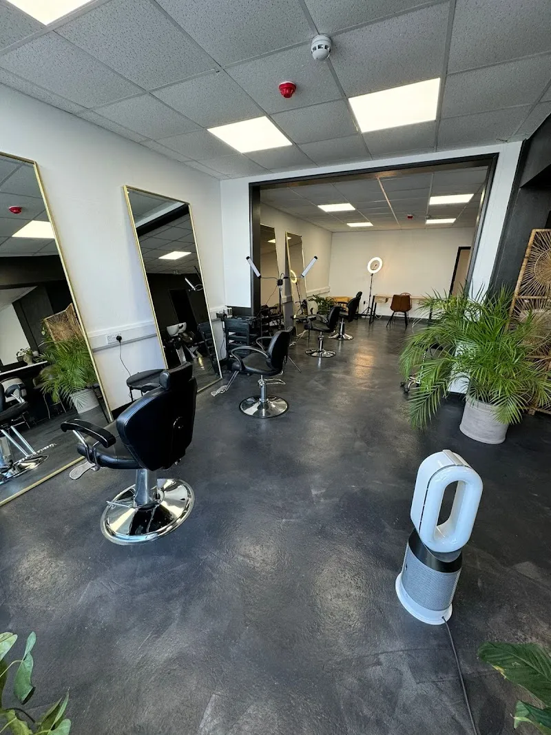 Unit G Hair Salon - Thanet