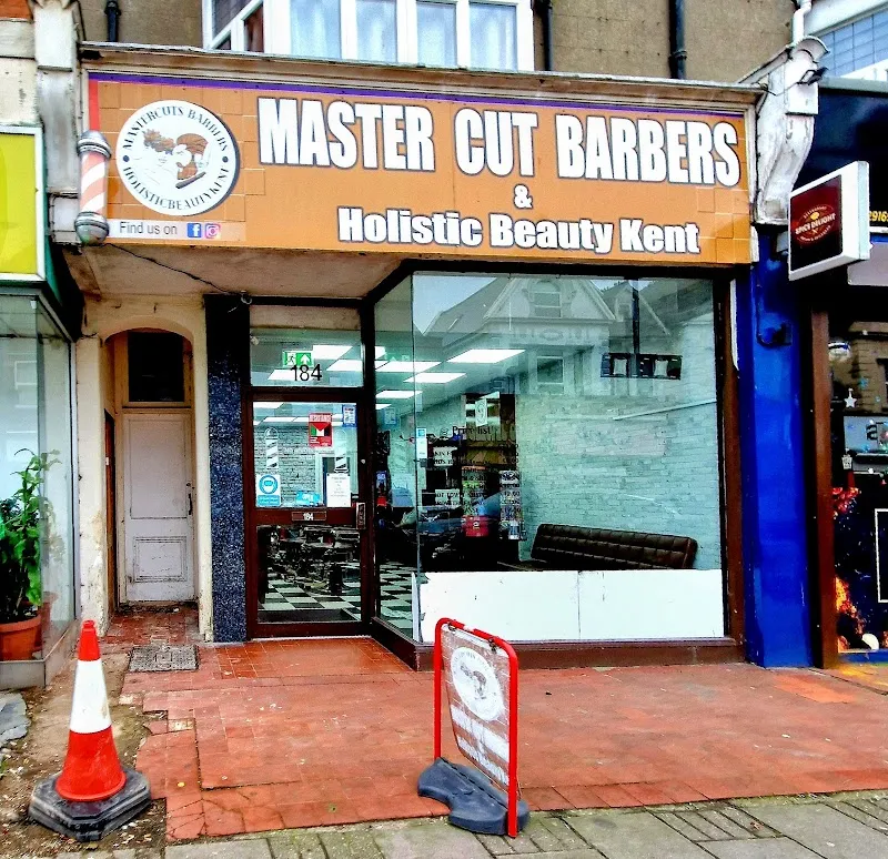 MASTER CUT BARBERS